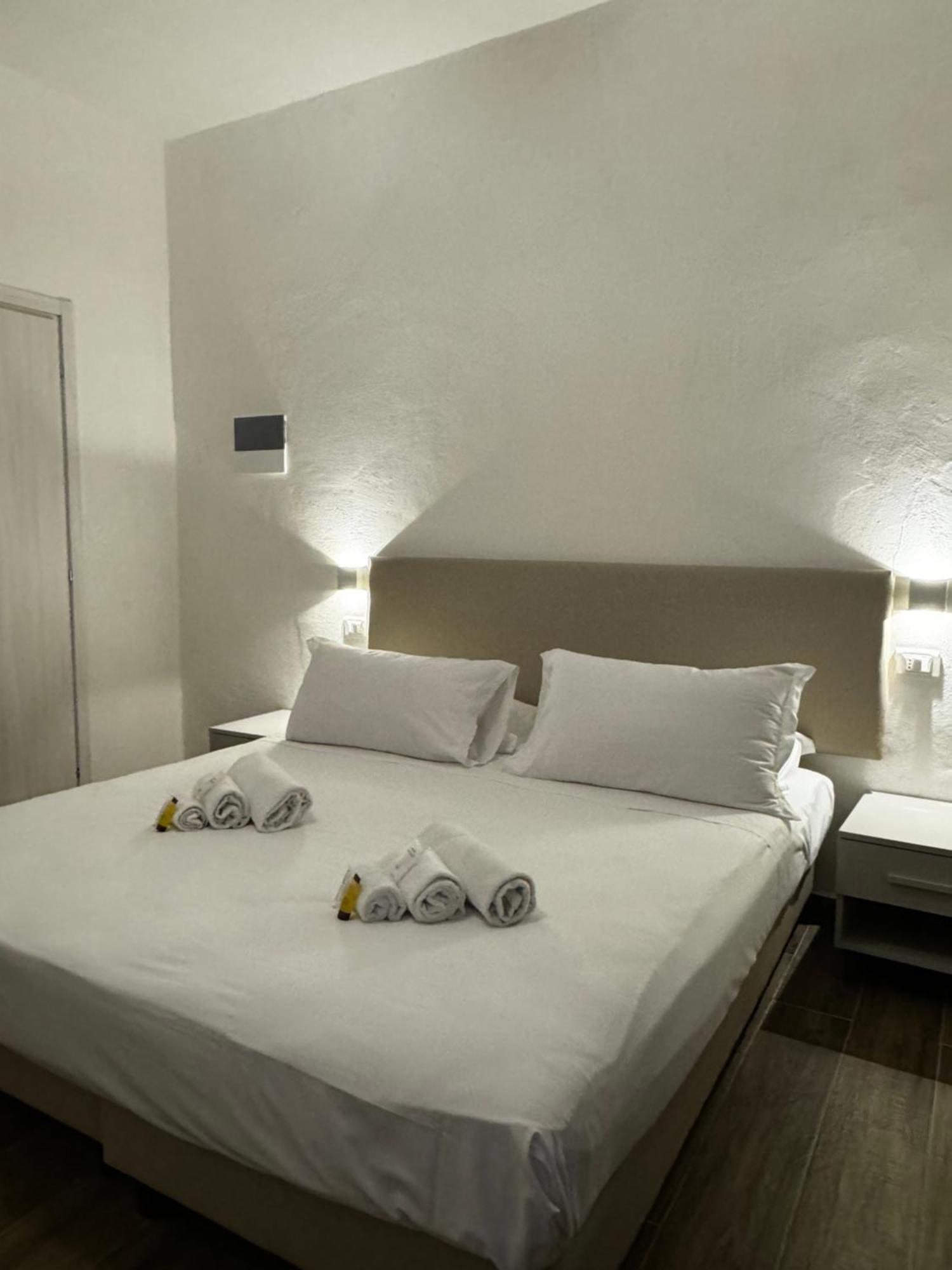 The Flash - Hotel 2*